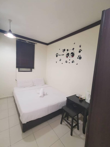 Bedroom 3, HS Farm Stay, Ledang