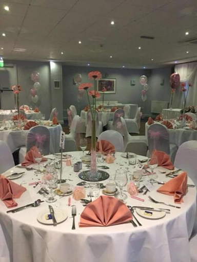 Food & Drinks 5, St George Hotel Rochester - Chatham, Medway
