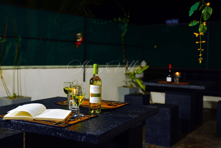 Food & Drinks 3, Kings Villa, Matara Four Gravets