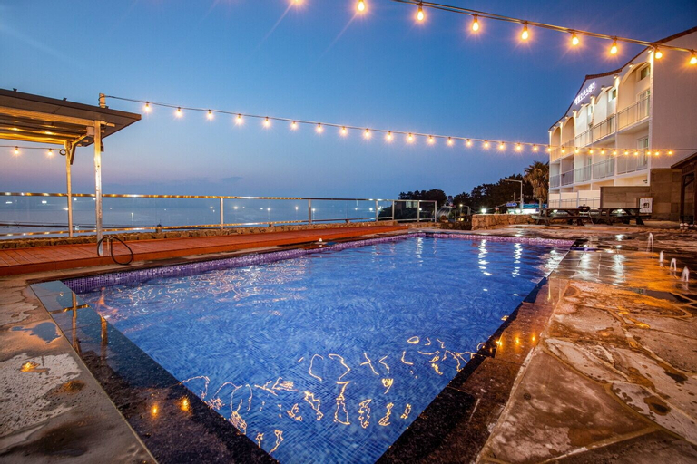 Aewol Oceanstay, Jeju