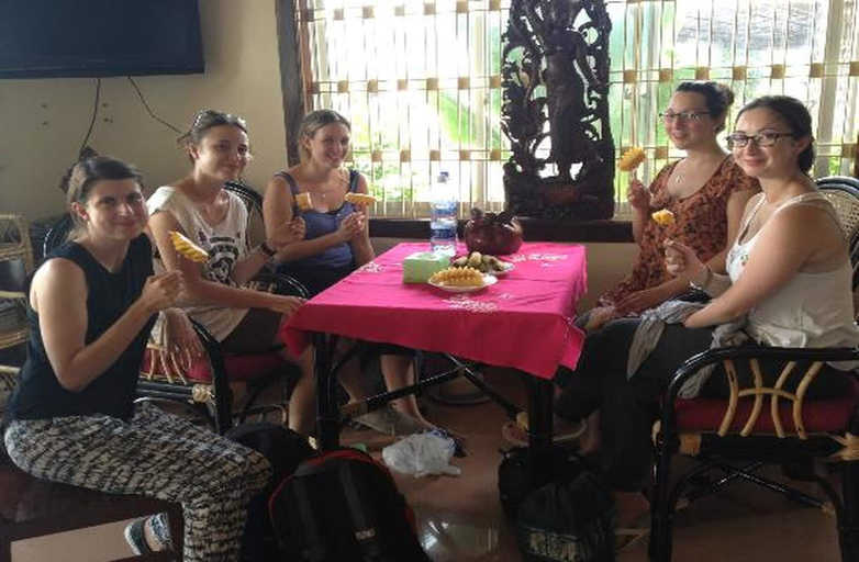 Food & Drinks 5, Lux Guesthouse, Svay Pao