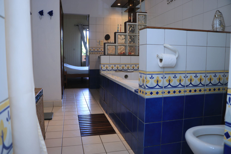 Bathroom 5, Hôtel Coco Lodge, Boeny