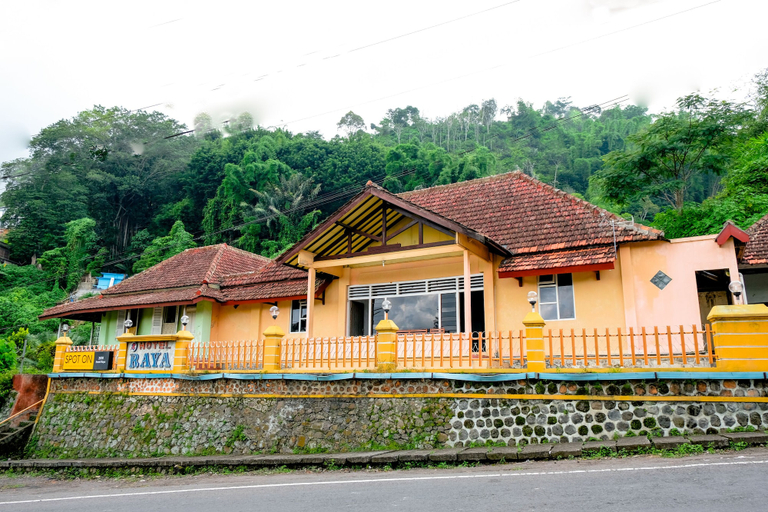 Exterior & Views 2, OYO Life 2638 Hotel Raya, Magetan