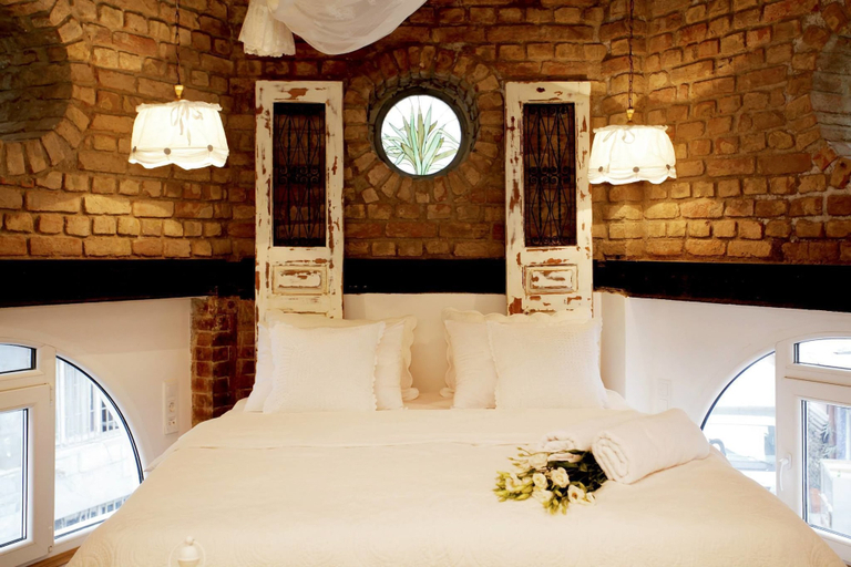 Bedroom 3, The White Swan Suites Beyoglu, Beyoğlu