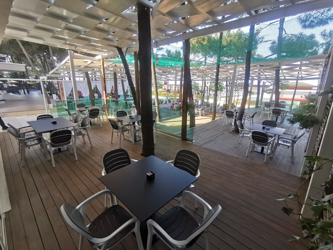 Food & Drinks 4, New Akileda Hotel, Durrësit