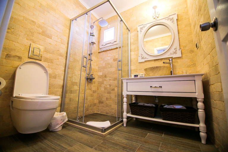 Bathroom 5, Gobene Alacati, Çeşme