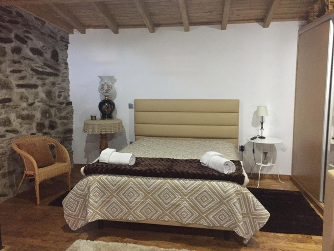 Bedroom 2, Refúgio D'Anita Douro valley house, Tabuaço