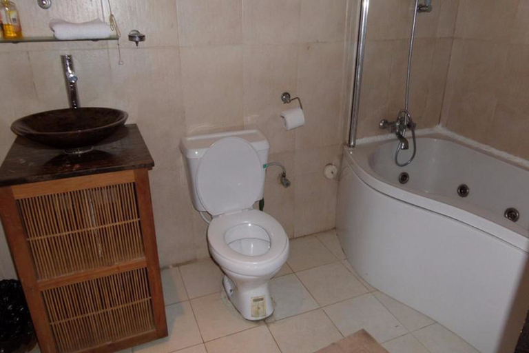 Bathroom 3, The Hedge Suites, Eti-Osa