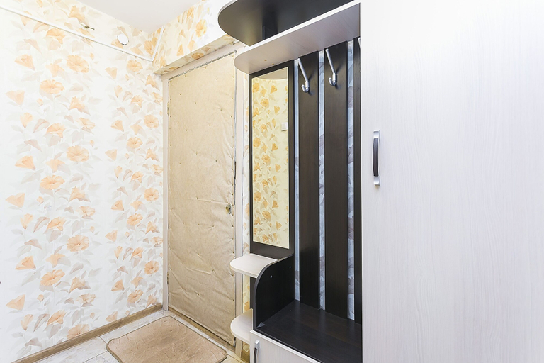 Others 5, Apartment on Simonovskiy Val 8, Central