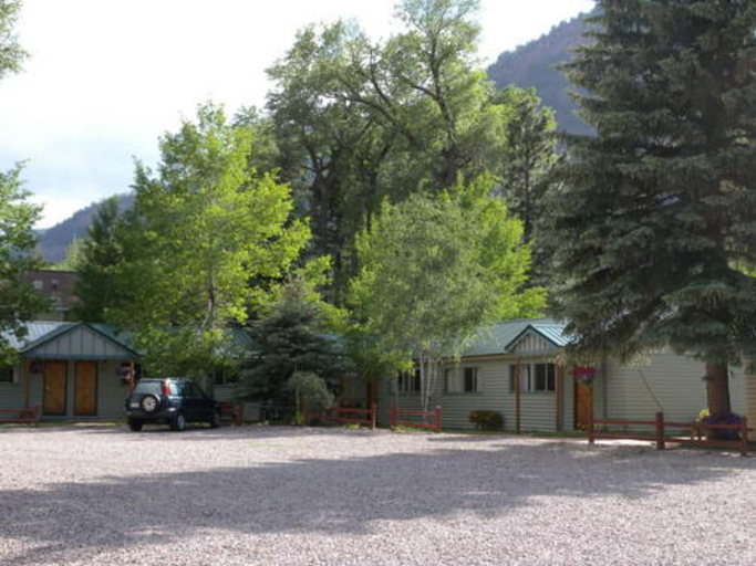 Exterior & Views 2, Redstone Cliffs Lodge, Pitkin