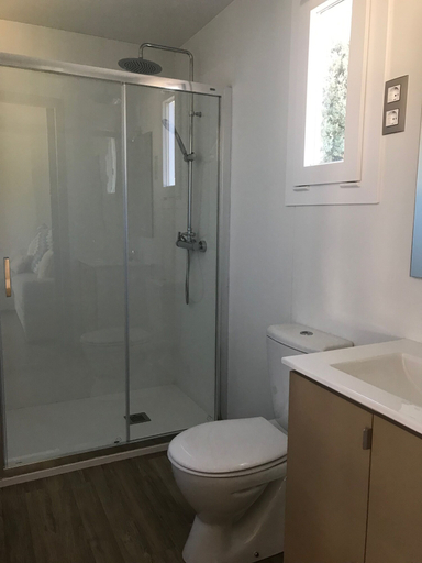 Bathroom 3, Camping Resort & Bungalow Park Mas Patoxas, Girona