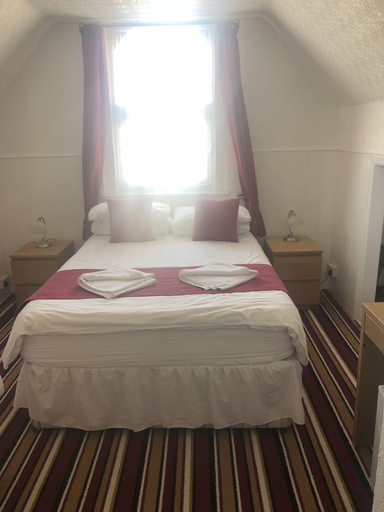 Bedroom 2, The Grosvenor House, Essex