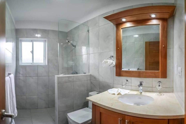 Bathroom 4, Professionally Decorated Open Concept Villa, Sosua