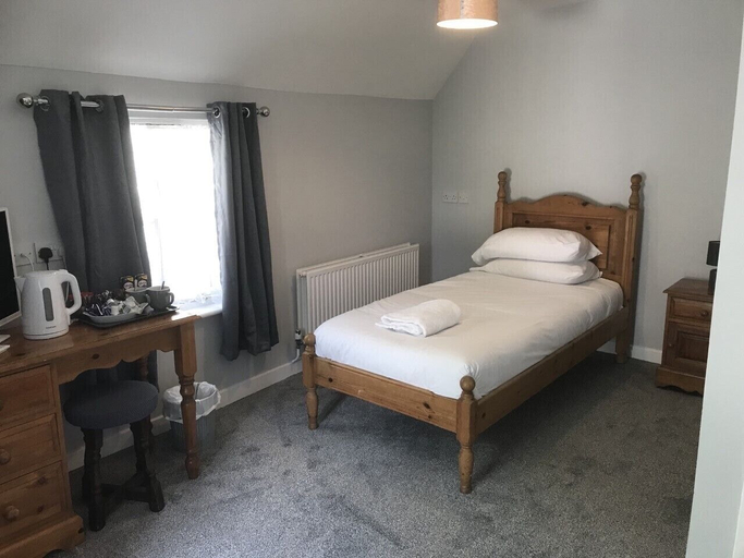 Bedroom 2, The Kicking Dickey, Essex
