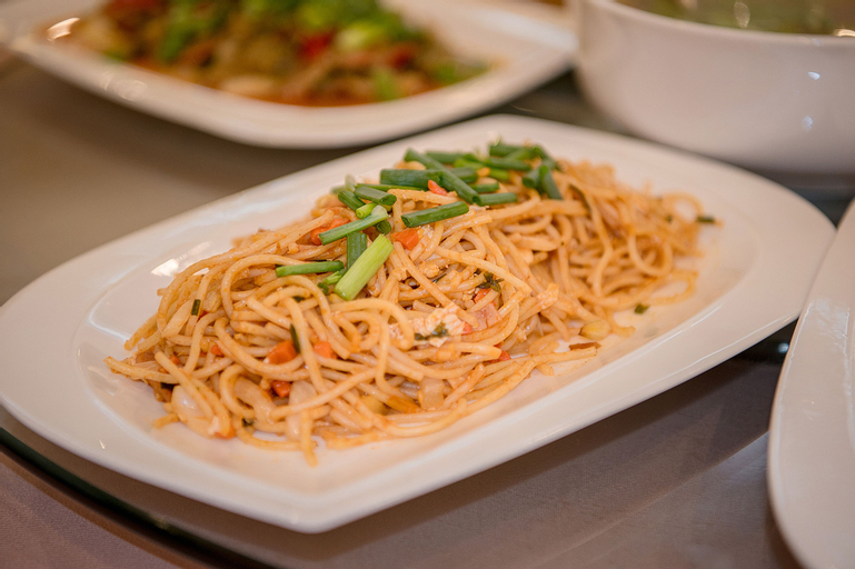 Food & Drinks 16