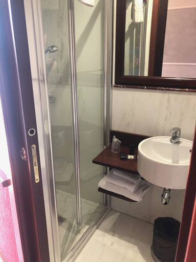 Bathroom 4, Hotel Best Roma, Rome