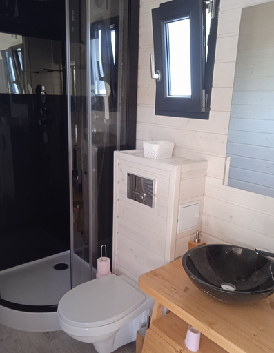 Bathroom, Chambre d'Hotes au Fil de l'Eau, Nord