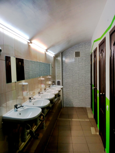 Bathroom 4, JUNGLE - Hostel, Sankt-Peterburg gorsovet