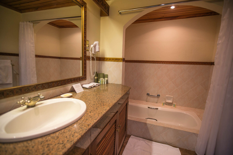Bathroom 4, Sarova Lion Hill Game Lodge, Nakuru Town East