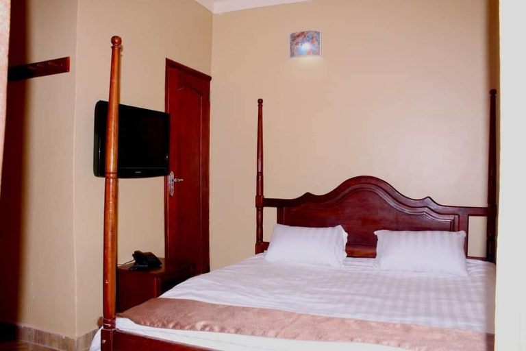 Bedroom 3, Lyden Cottages, Jinja
