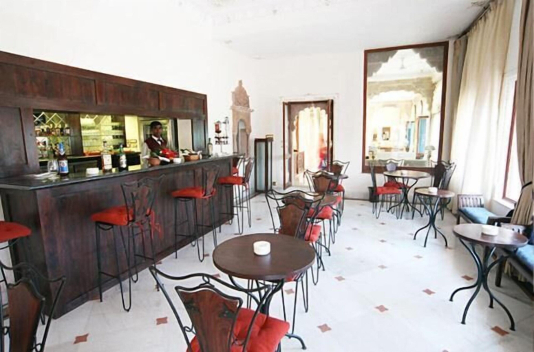Food & Drinks 5, Fateh Bagh, Pali