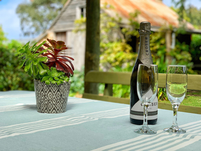 Food & Drinks 5, Cherry Plum Cottages, Moyne - South