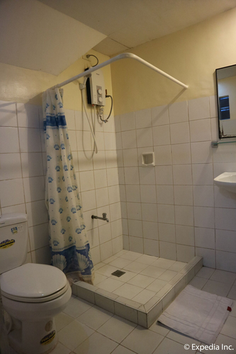 Bathroom 4, Riverview Resort & Conference Center, Calamba City