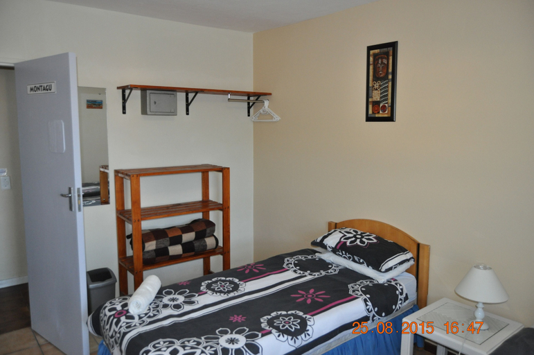 Bedroom 3, Amakaya Backpackers Travelers Accommodation, Eden