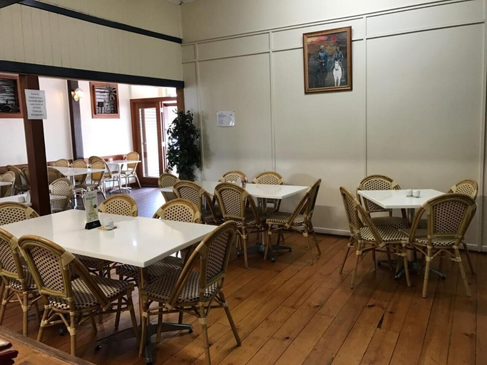 Food & Drinks 4, Exchange Hotel Toogoolawah, Esk
