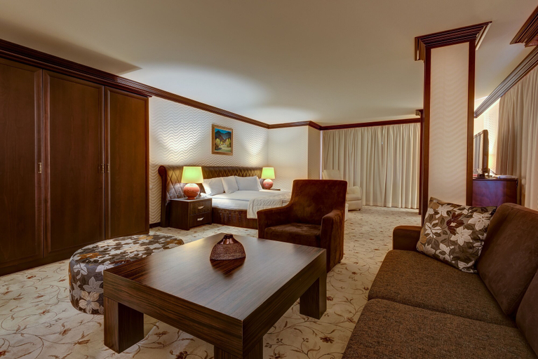 Bedroom 3, Shiroka Laka Hotel, Smolyan