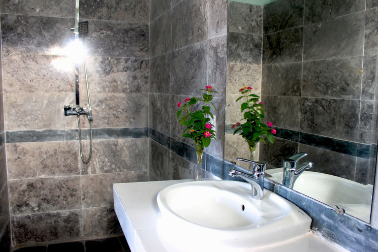 Bathroom 3, Hoi An Sea Sunset Villa & Bar, Da Nang