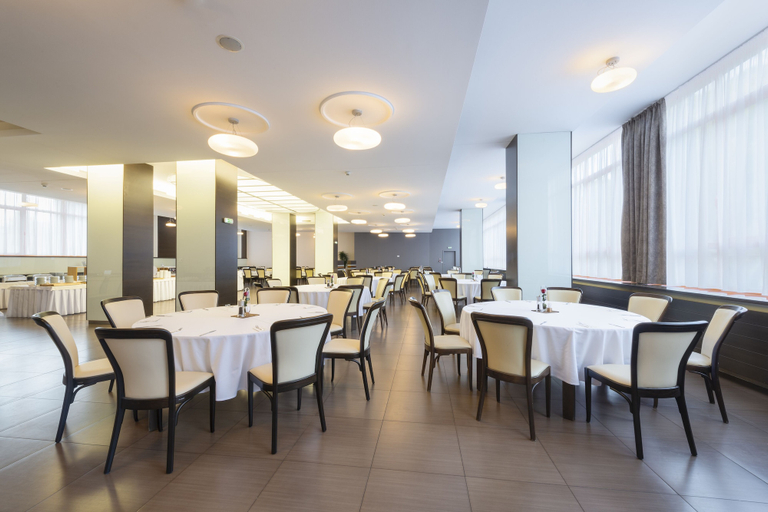 Food & Drinks 2, Hotel Tatra, Bratislava I