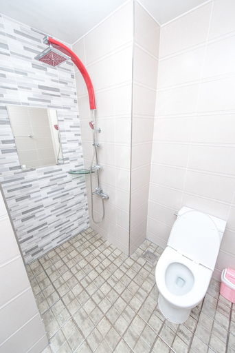 Bathroom 3, Pension Jung Won, Seogwipo