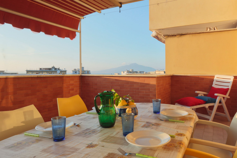 Terrace/patio, Sorrento 3 bedrooms Sunny Apt with terrace & view, Napoli