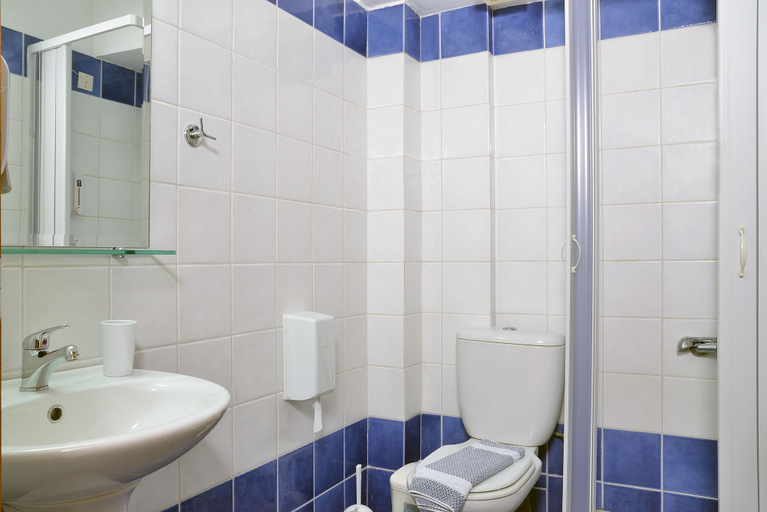 Bathroom 4, Akatos Hotel, Crete