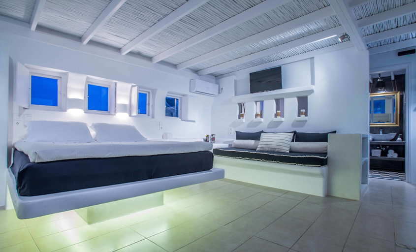 Bedroom 4, Captain Zeppos, South Aegean