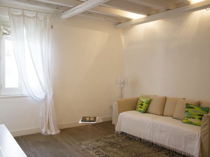 Others 5, Suite Home Trani, Barletta-Andria-Trani