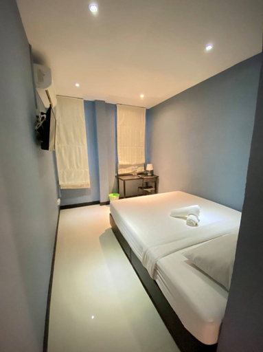 Bedroom 25