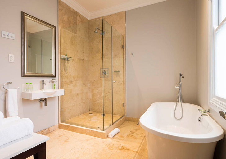 Bathroom 4, Avondale Boutique Hotel, eThekwini