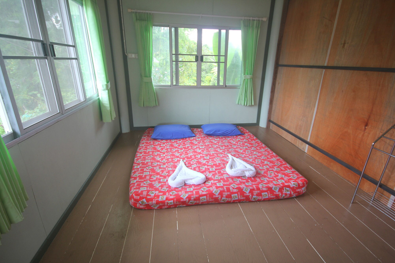 Bedroom 2, Ban Muang Pon Home Stay, Khun Yuam