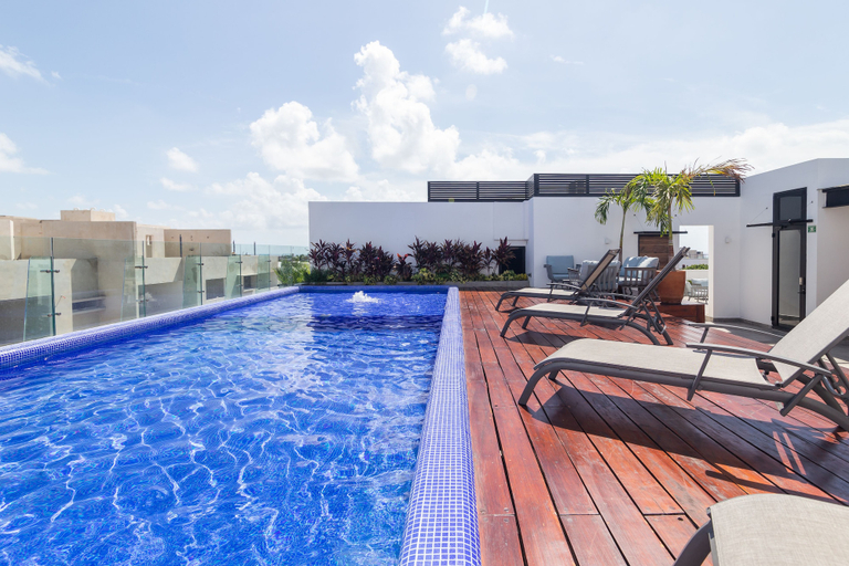 Sport & Beauty 3, Icono 501 by CocoBR, Cozumel