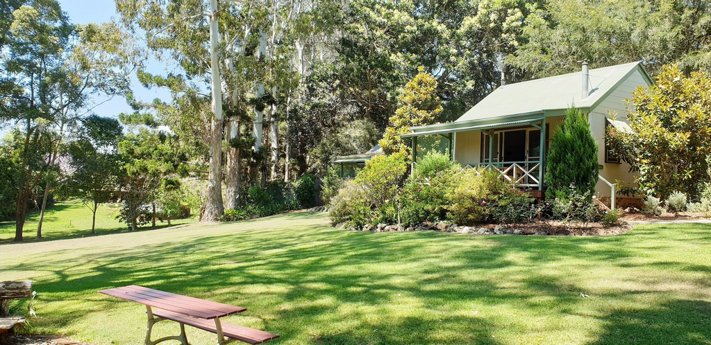 Bendles Cottages and Country Villas, Caloundra - Rail Corridor