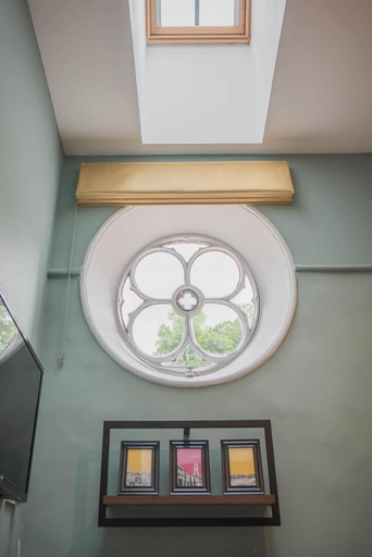 Others 5, Glenarch House, Midlothian