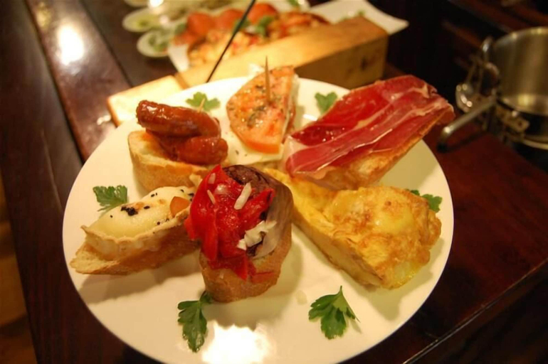 Food & Drinks 4, Hostal Rural Bidean, Navarra