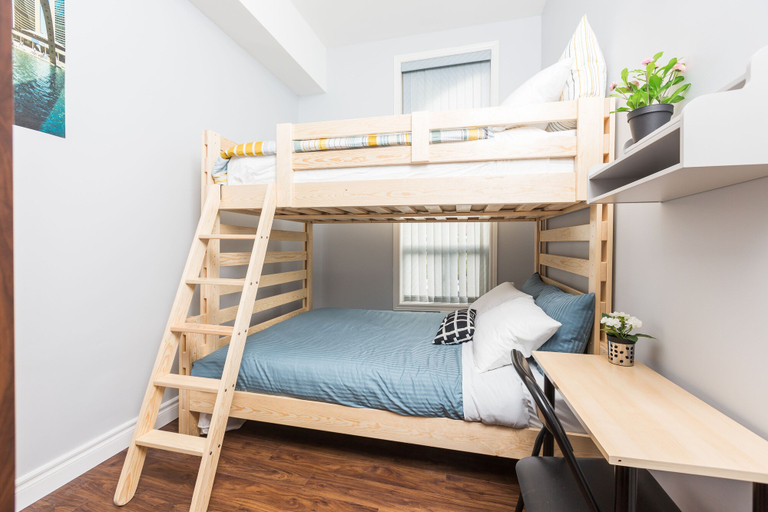 Bedroom 3, Applewood Suites - Chinatown Loft, Toronto