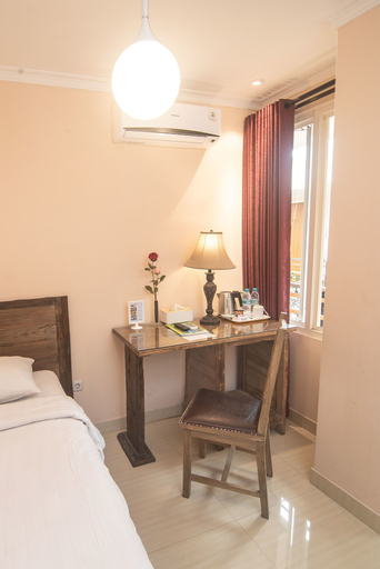 Bedroom 30