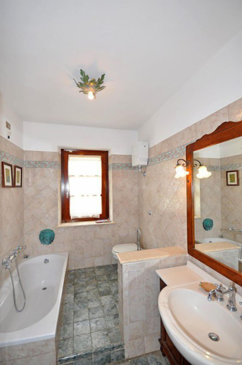 Bathroom 3, Borgo Saint George, Terni