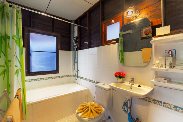 Bathroom 3, Kanya Cozy Bungalows Kata Beach, Pulau Phuket