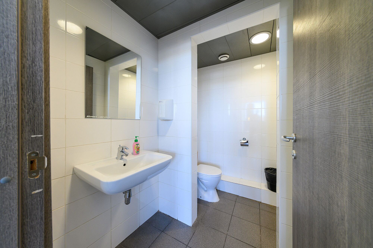 Bathroom 3, Hostel Terminal Adler, Sochi gorsovet
