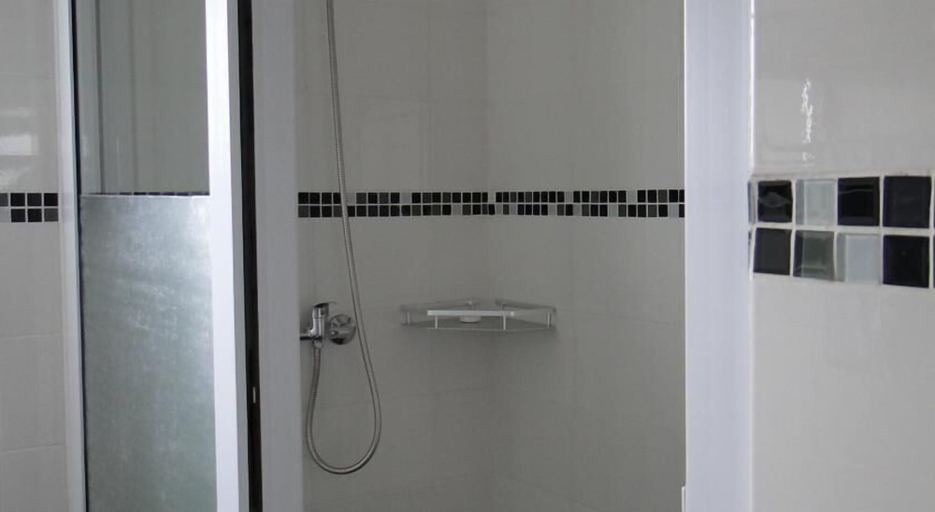 Bathroom 5, Hotel H1 Antsirabe, Vakinankaratra
